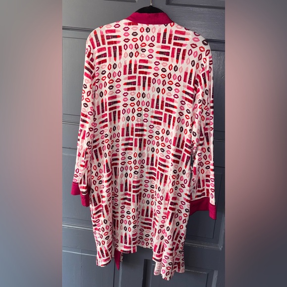 Kate Spade Red and Pink Lips and Lipstick Robe Eyelet Detail (Missing tie belt) - Picture 2 of 6